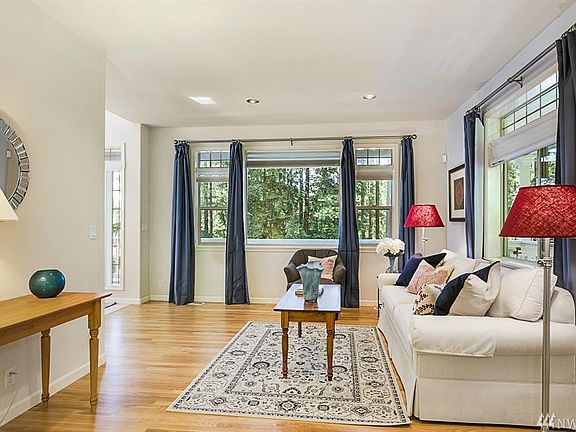 4th image of 5406 Diamond Pl NE