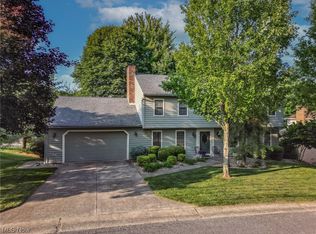 1403 Greenmont Hills Dr, Vienna, WV