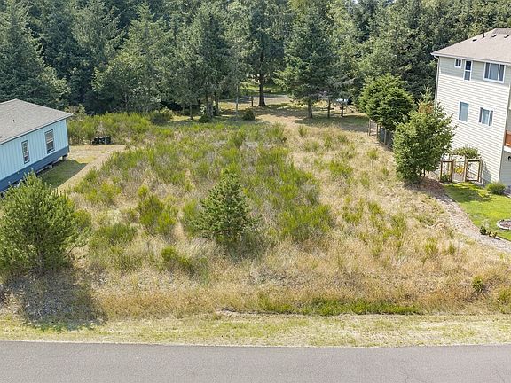 4th image of 129 Sunrise Avenue SE