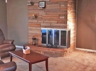 9705 Richmond Dr, Kansas City, MO 64134