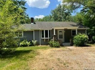 18825 Inkster Rd, Livonia, MI 48152