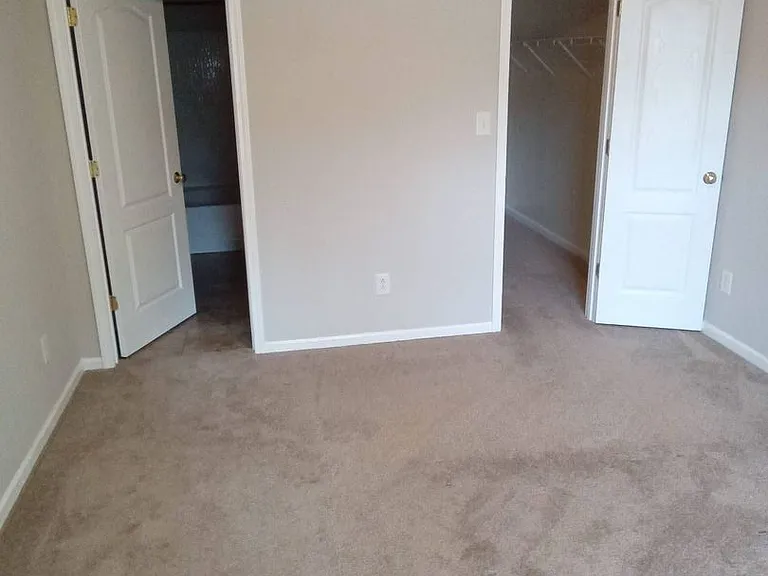 738 Ablow Dr — Photo 13