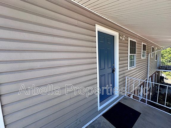 2nd image of 268 Brookside Dr APT 3
