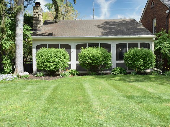 2nd image of 1402 Kessler Boulevard East Dr