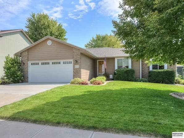 12149 S 218th St, Gretna, NE 68028
