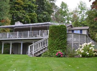 10256 Ferry Rd, Charlevoix, MI 49720