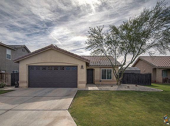 1st image of 2163 Chaparral Cir