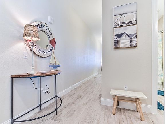 5th image of 2 Riverwalk Dr Unit 606