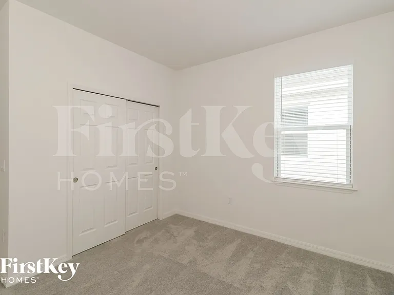 596 Crown Rose Dr — Photo 12