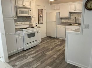 4770 NW 21st St APT 208, Fort Lauderdale, FL 33313