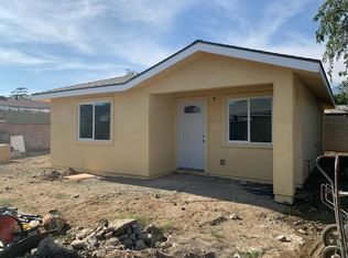 1069 Sycamore Ct, Upland, CA 91786