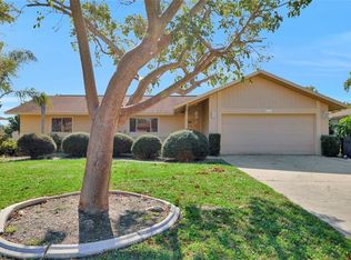 606 Gleason Pkwy, Cape Coral, FL 33914
