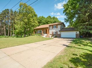6106 43rd St N, Oakdale, MN 55128