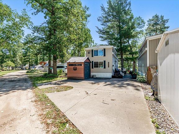 3rd image of 15827 Wilderness Trl #62
