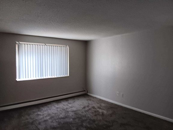 4th image of 800 N Omaha Ave #2