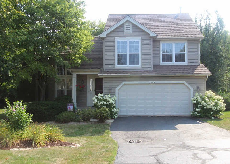 1st image of 2310 Applewood Ln