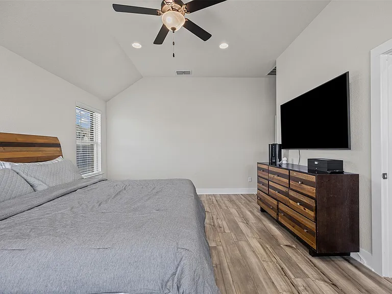 627 Biscayne Bay Bnd — Photo 10
