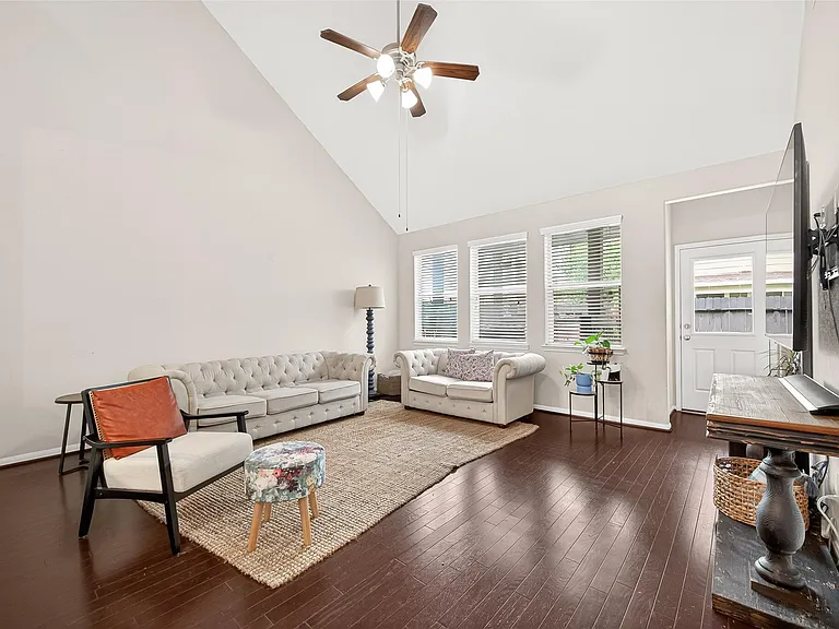 6503 Wilshire Fern — Photo 18
