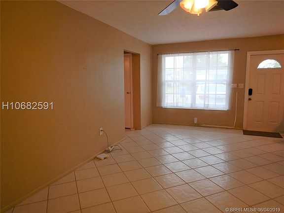 5th image of 8305 NW 25th St
