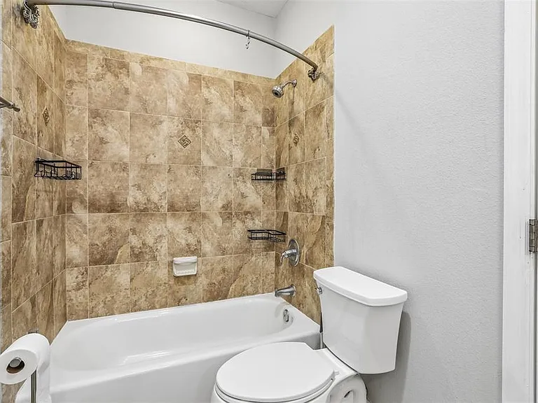 502 S Lincoln Ave — Photo 33