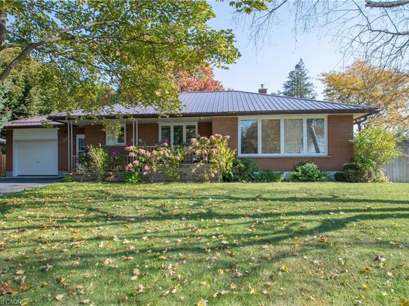 477 Delcrest Ave, Norfolk County, ON N4B 2T6