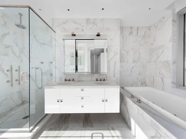 556 Third Avenue image 15 of 24