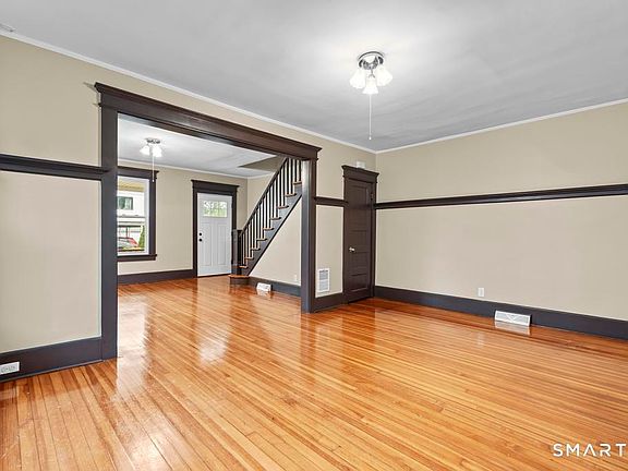 5th image of 48 Riverview Place