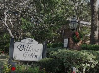 800 Mallory St APT 62, St Simons Island, GA 31522