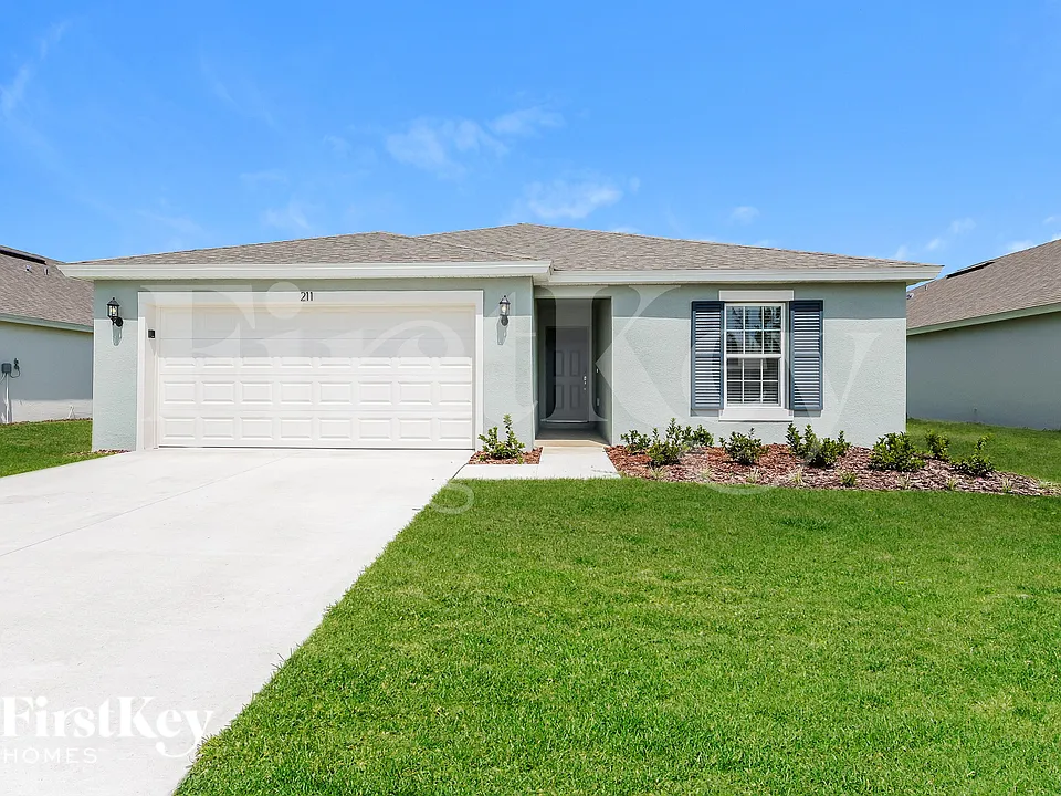 211 Southern Breeze Loop