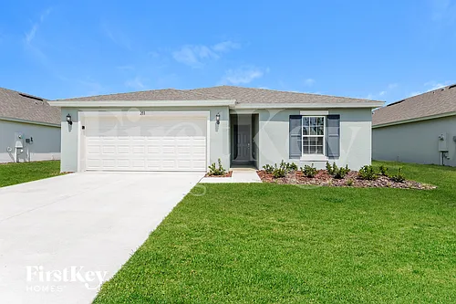 211 Southern Breeze Loop Photo 1