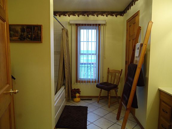 Plenty of Space Here The Jim Robertson Team 417-294-2662