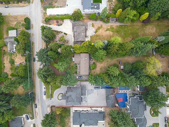 3rd image of 12921 56th Ave