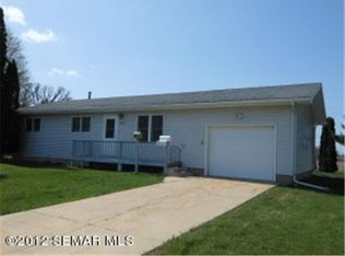 285 Niagara Ct, Harmony, MN 55939