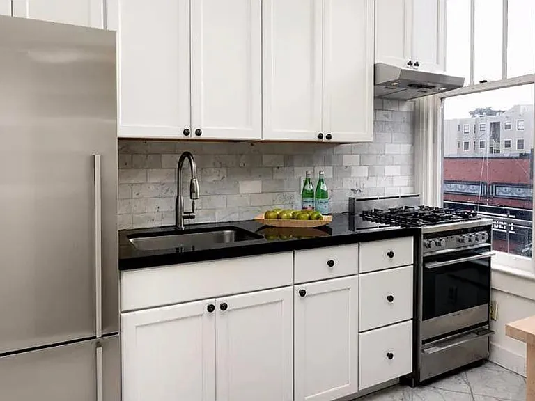 625 Divisadero St #21 — Photo 1