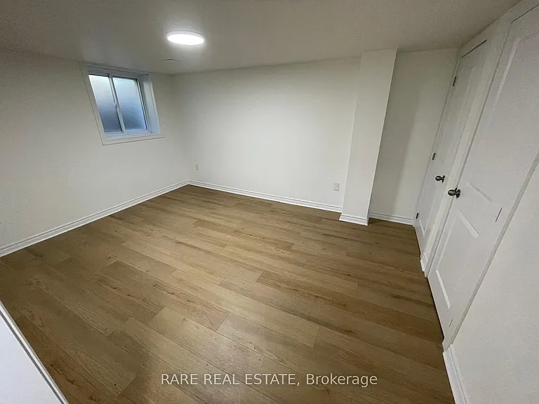 18 Ridgeway Ave #B — Photo 9