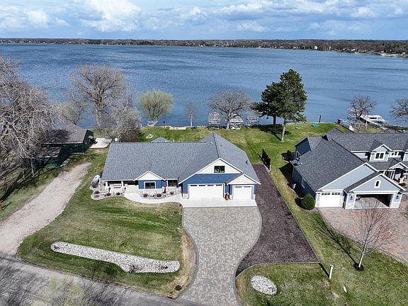 3rd image of 5833 Bedman Dr NW