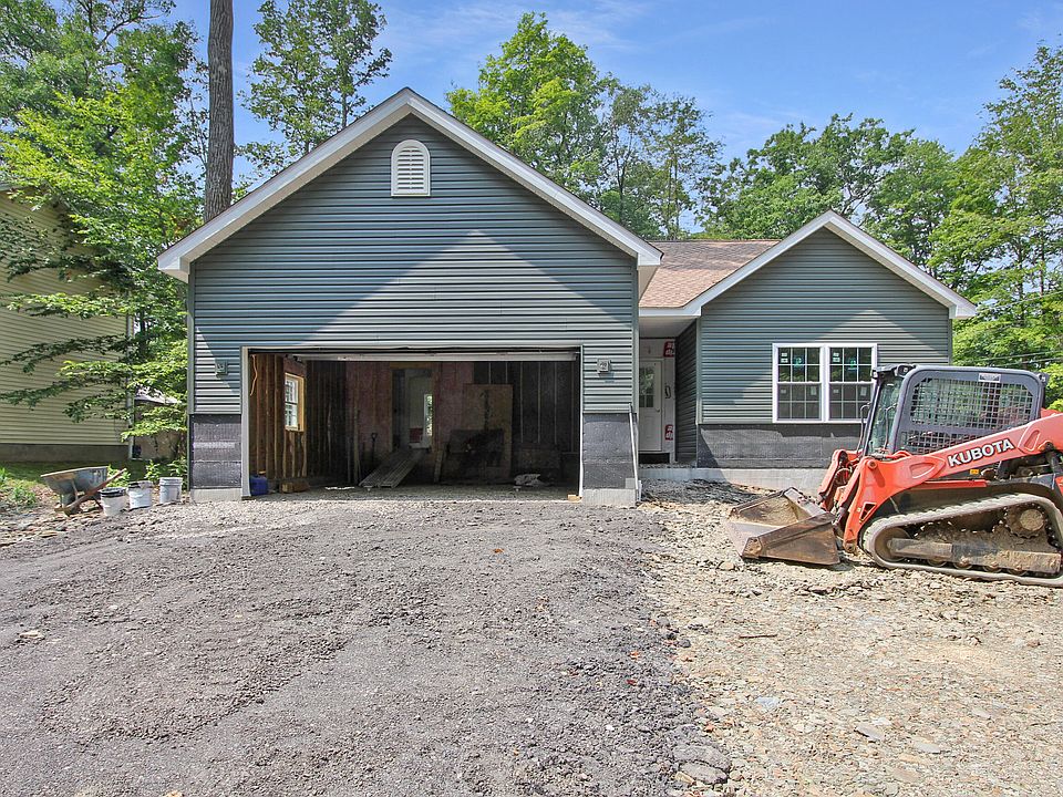 1st image of 22 Basil Rock Ct