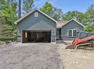22 Basil Rock Ct, Du Bois, PA 15801