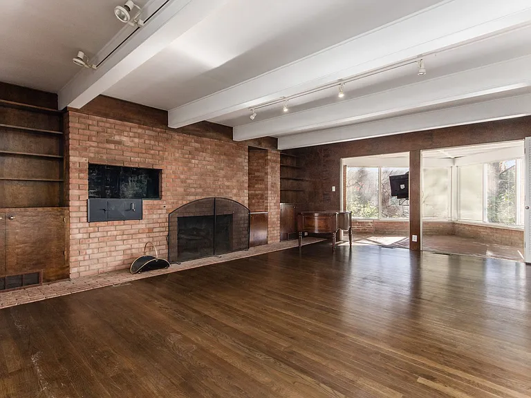 2591 Charing Rd #E — Photo 24