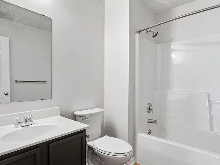 4029 Orchard Lake Dr — Photo 27