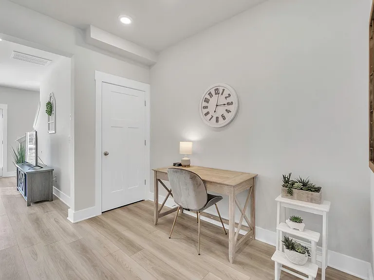 119 Shallons Dr — Photo 12