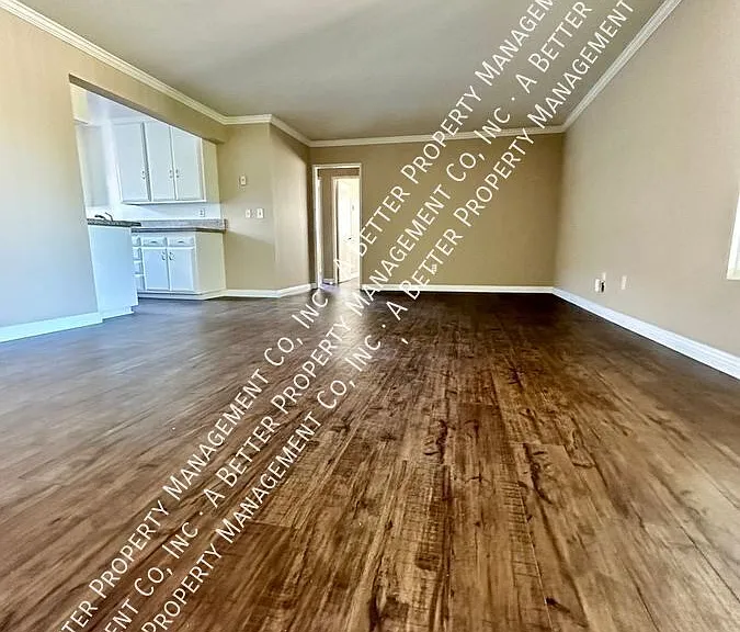 4138 Hathaway Ave #4 — Photo 4