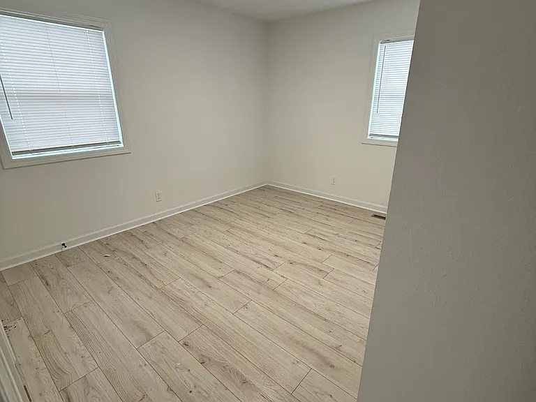 7023 W Newell St — Photo 9