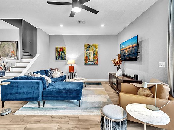 5th image of 117 NW 11th Street #117