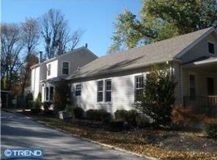 1122 Fernwood Ave, Maple Shade, NJ 08052