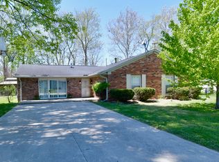 1116 Ridgewood Dr, Plainfield, IN 46168