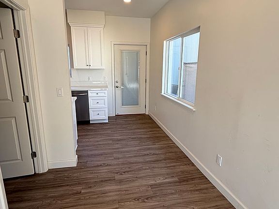 4th image of 2115 Arnold Way #F74e3fcba
