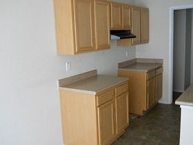 4th image of 2814 Balfour Post