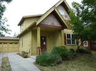 259 Rockfellow Pl, Talent, OR 97540