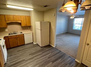 204 Meadowview Ln #B, Gatesville, TX 76528
